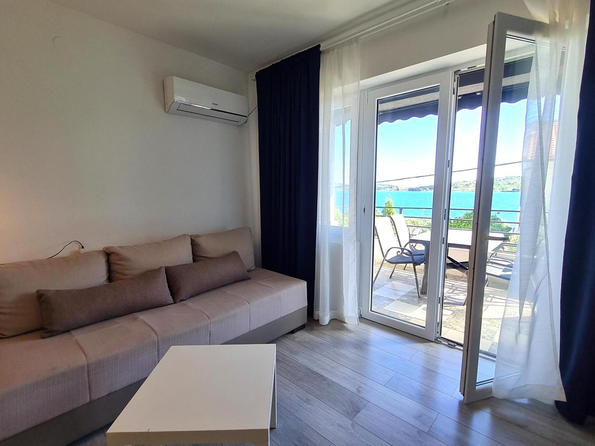 Lagom-Vodice Kamer foto