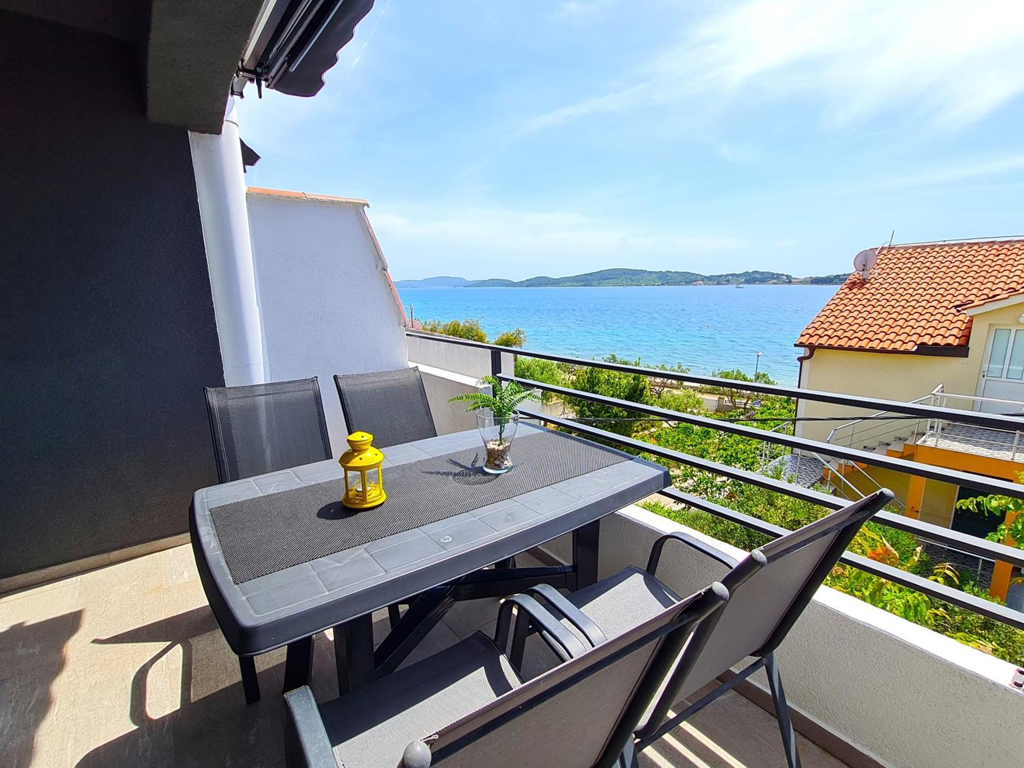 Lagom-Vodice Kamer foto