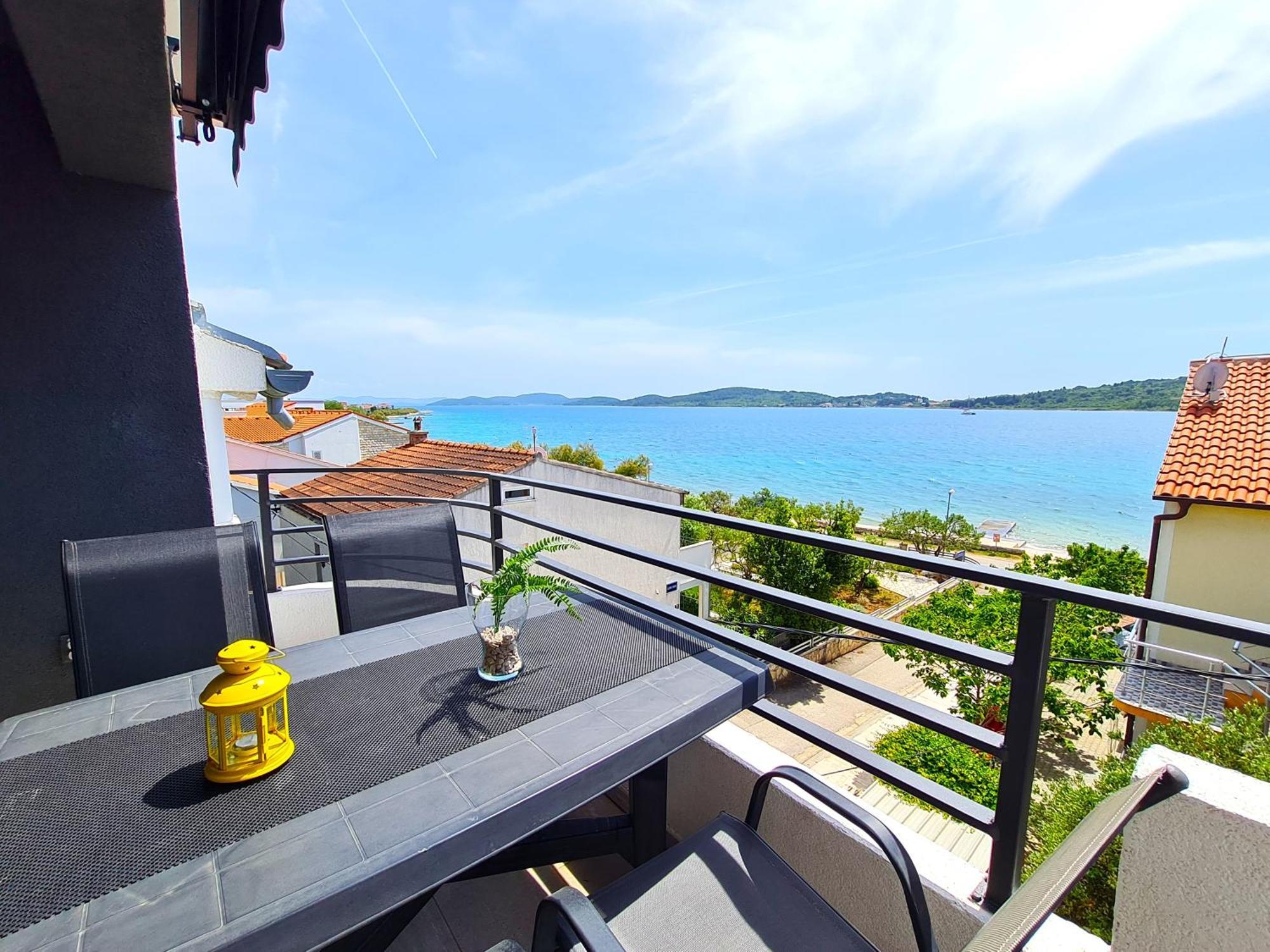 Lagom-Vodice Kamer foto