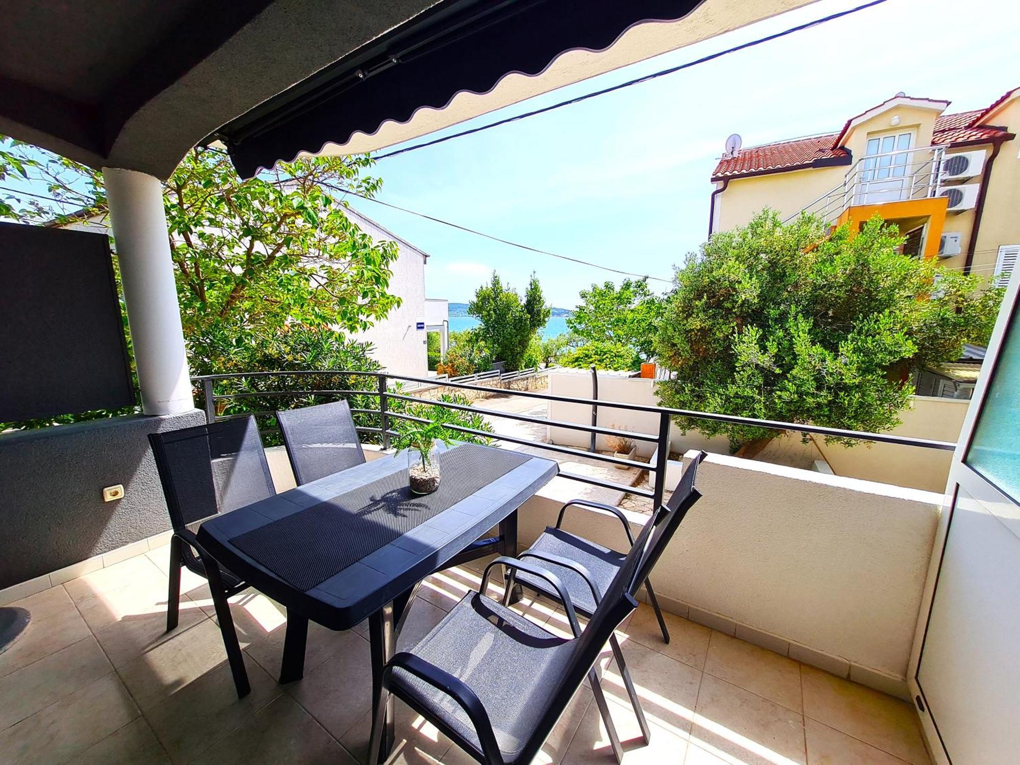 Lagom-Vodice Kamer foto