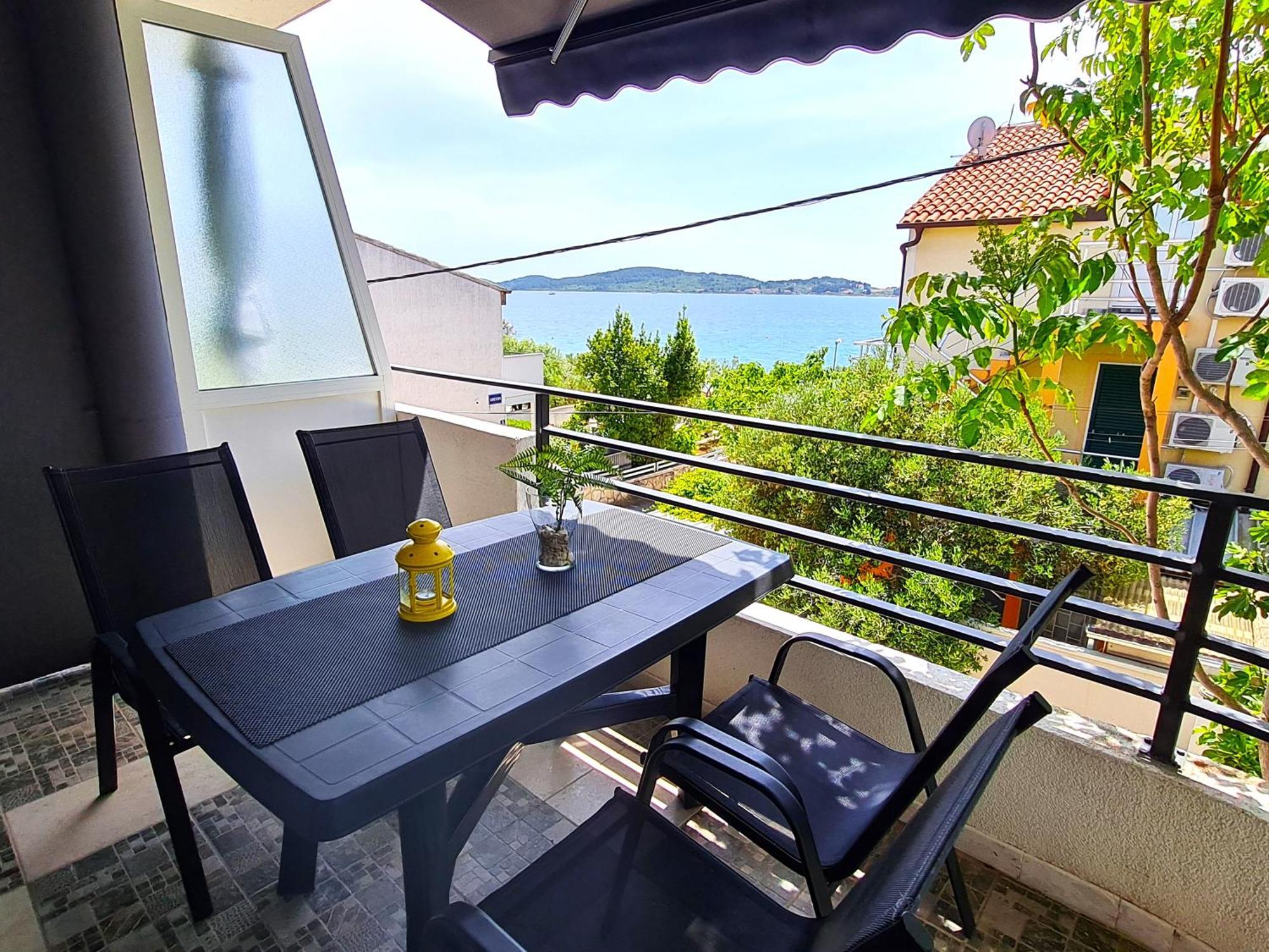 Lagom-Vodice Kamer foto